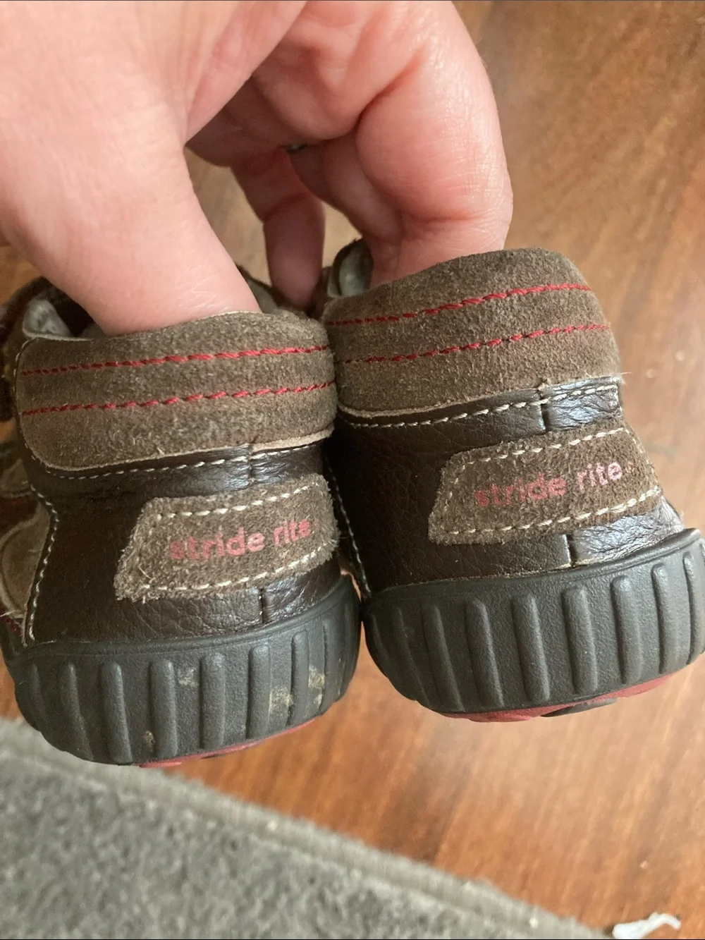 Stride Rite Brown Leather High-Top Sneakers Sz 7.5W